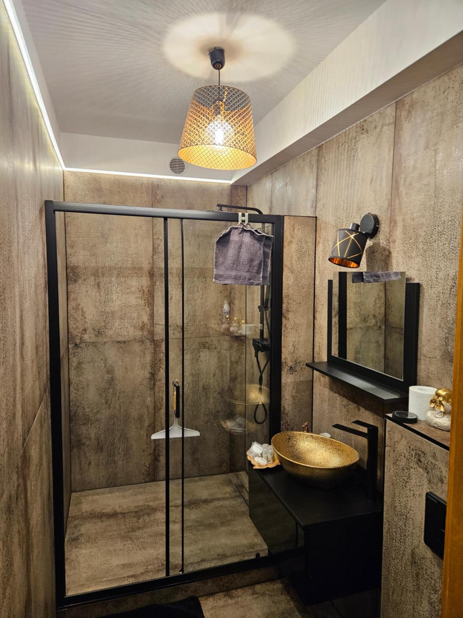 Toelgyes Apartmanhaz Szeged Exterior photo