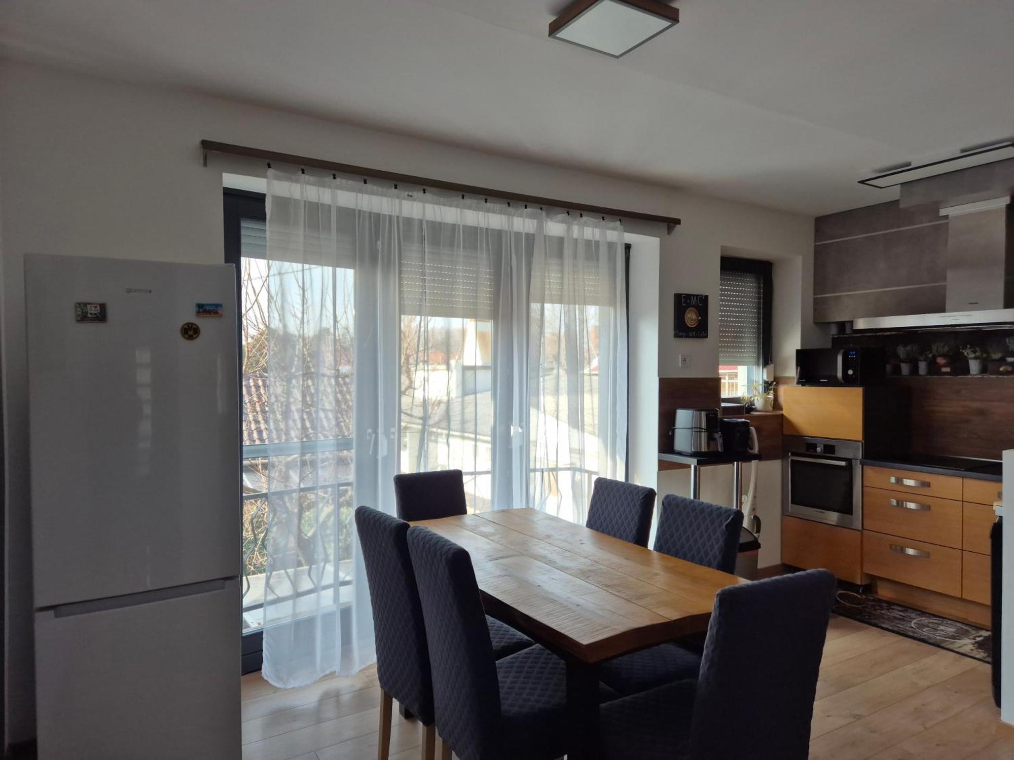 Toelgyes Apartmanhaz Szeged Exterior photo